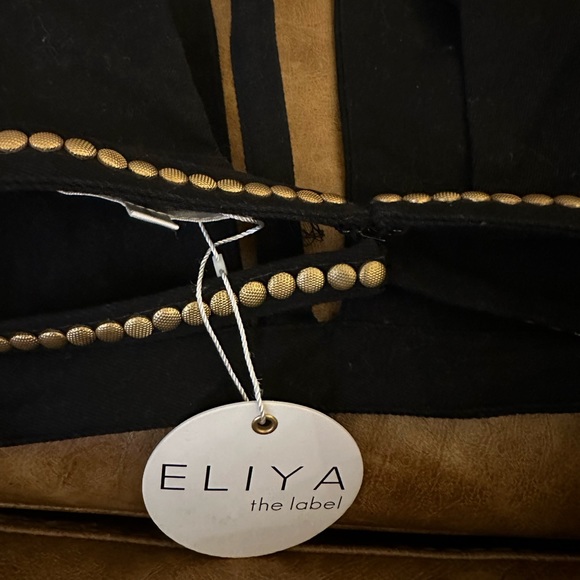 BNWT ELIYA THE LABEL BLACK AND GOLD CROP TOP! SIZE L! - Picture 4 of 11